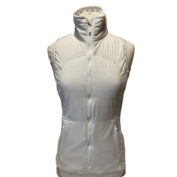 lululemon athletica Jackets & Blazers - Lululemon Run for Cold Vest | White Size 6